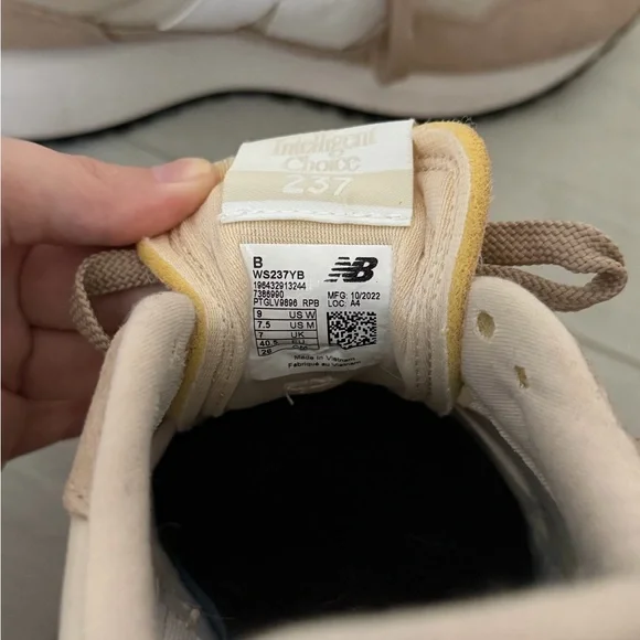 New Balance Tan and White Casual Sneakers - Picture 4 of 4